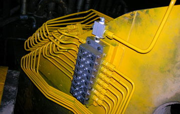 โครงการติดตั้งระบบหล่อลื่นแบบ Series Progressive สำหรับ Hydraulic Shovel Excavator DEMAG H135 No.2